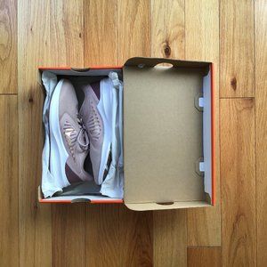 Nike Downshifter 10 Women's Running Shoes. NEW!